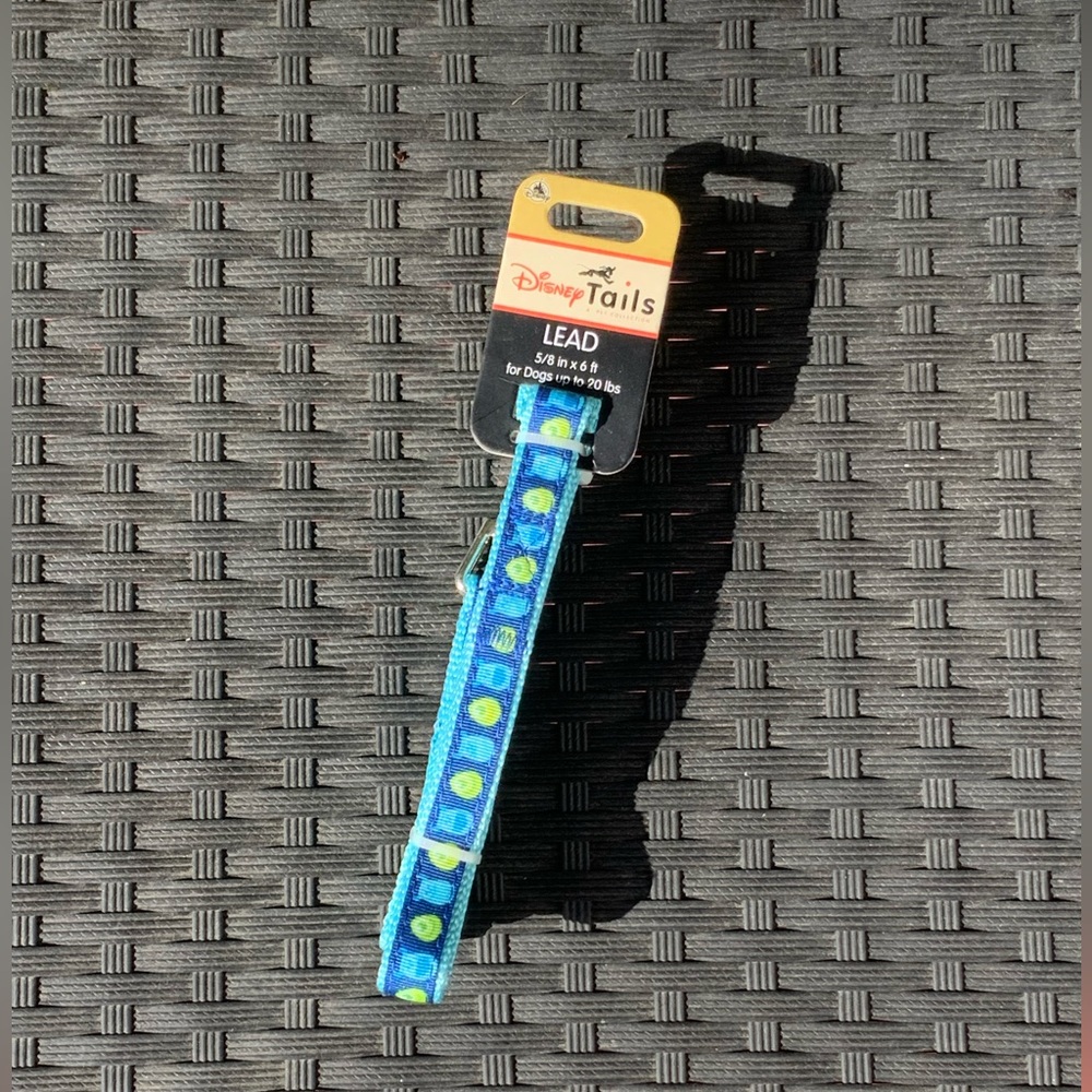 ✨New! ✨Authentic! Disneyland Parks Dog Tails Monster’s Inc. Leash